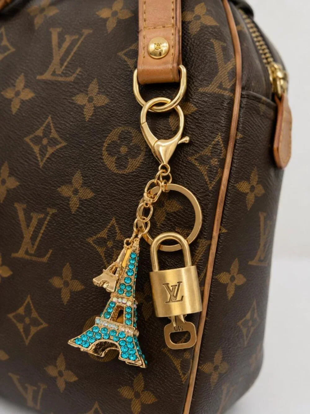 Authentic Louis Vuitton Gold Padlock 🔑 Unbranded Eiffel Tower Keychain Charm